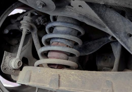 Замена колесной шпильки Range Rover в Москве | Подвеска Рендж Ровер ...